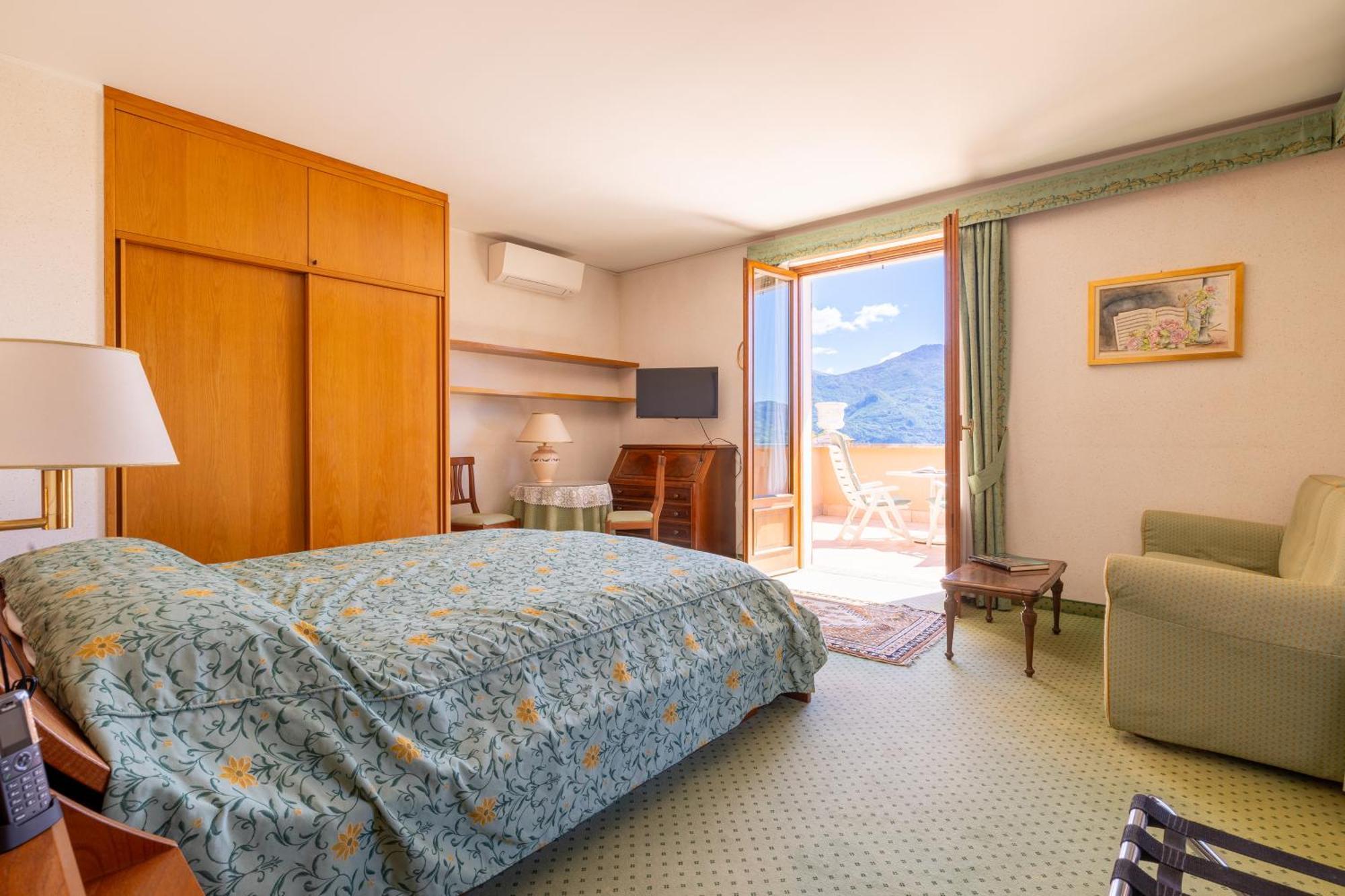 Hotel Royal Менаджо Экстерьер фото